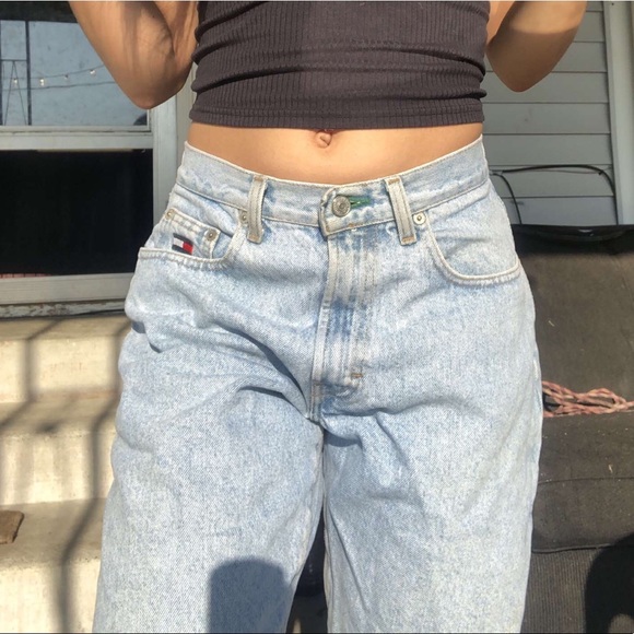 (SOLD) Tommy Hilfiger Jeans - Picture 5 of 5